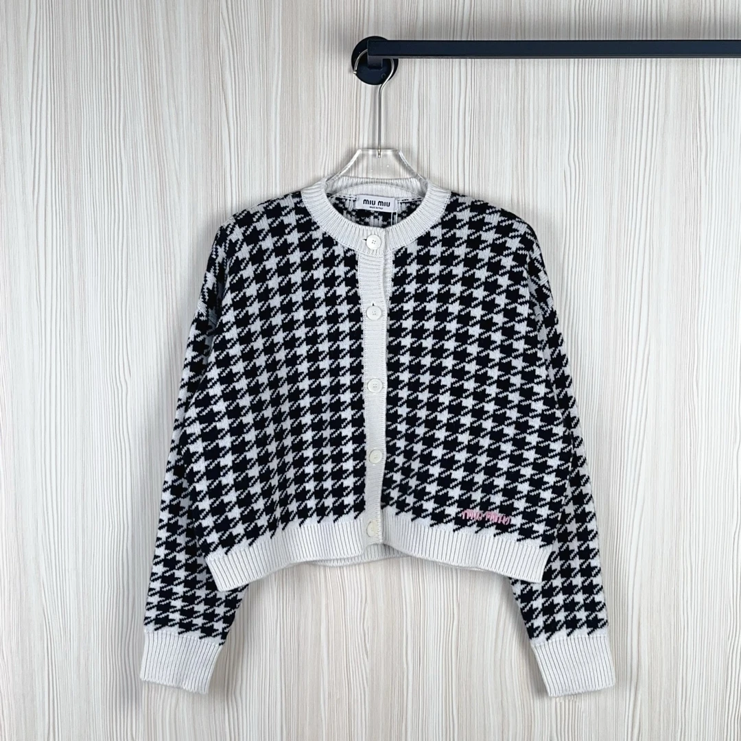 99新 MIU MIU/缪缪 开衫外套 尺码38成色看直播GSS30285