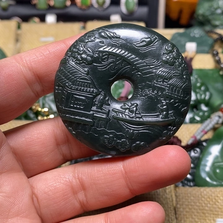 和田玉未镶嵌颈饰