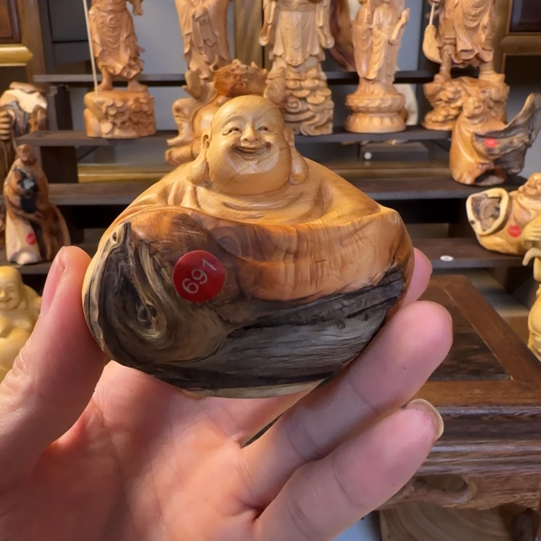 崖柏小木匠艺雕一物一拍