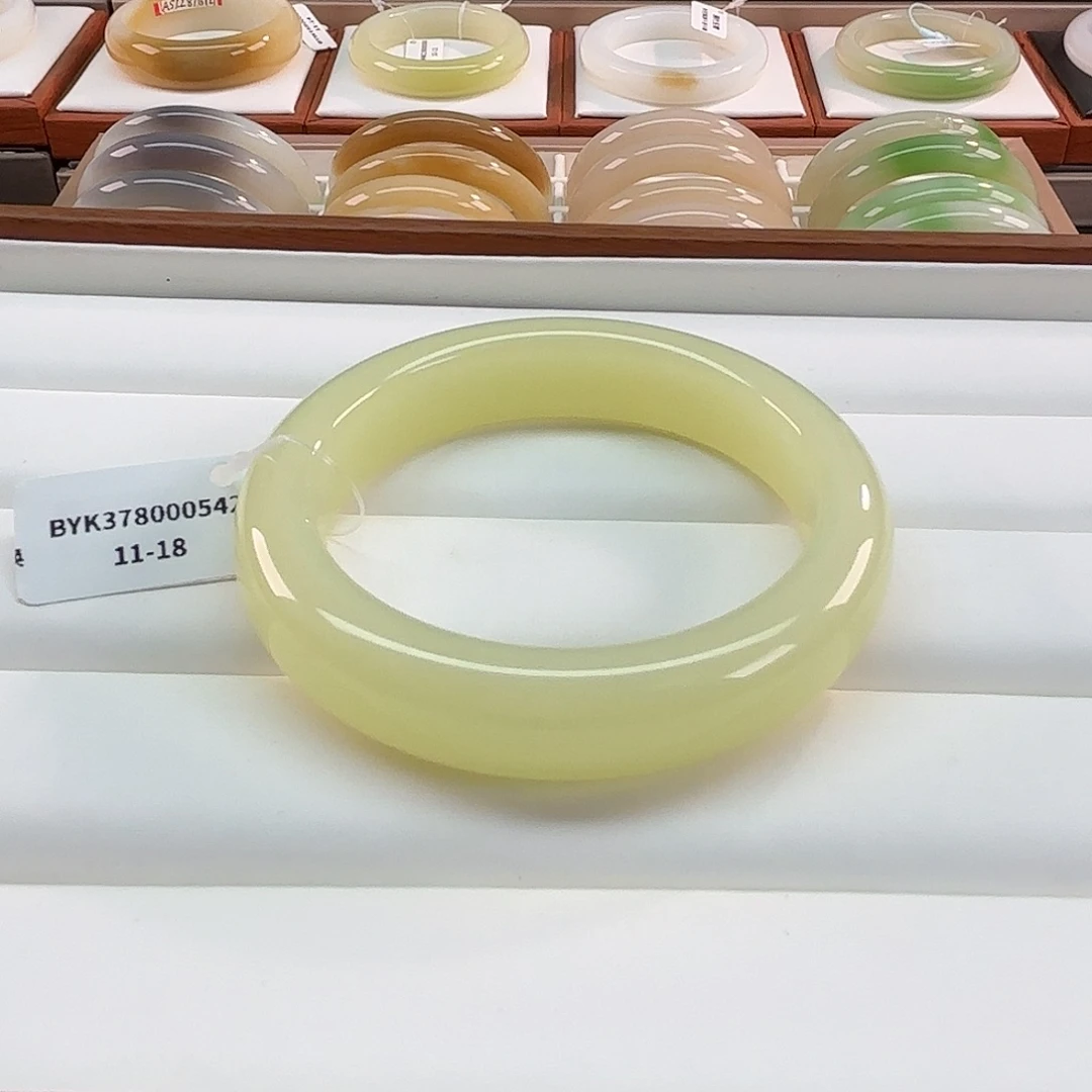 和田玉未镶嵌手镯黄口