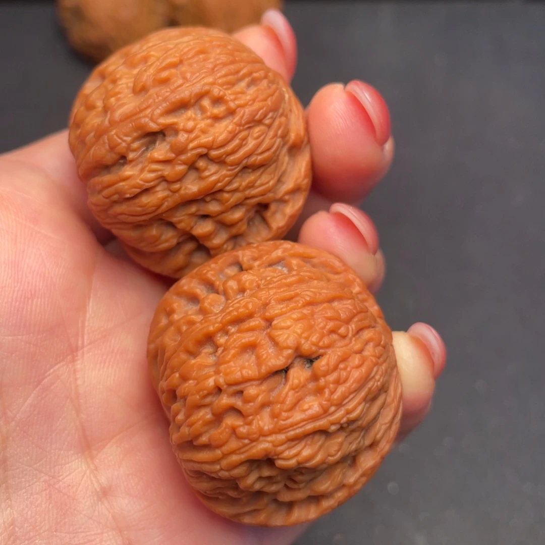 文玩核桃吊坠秦岭野生核桃