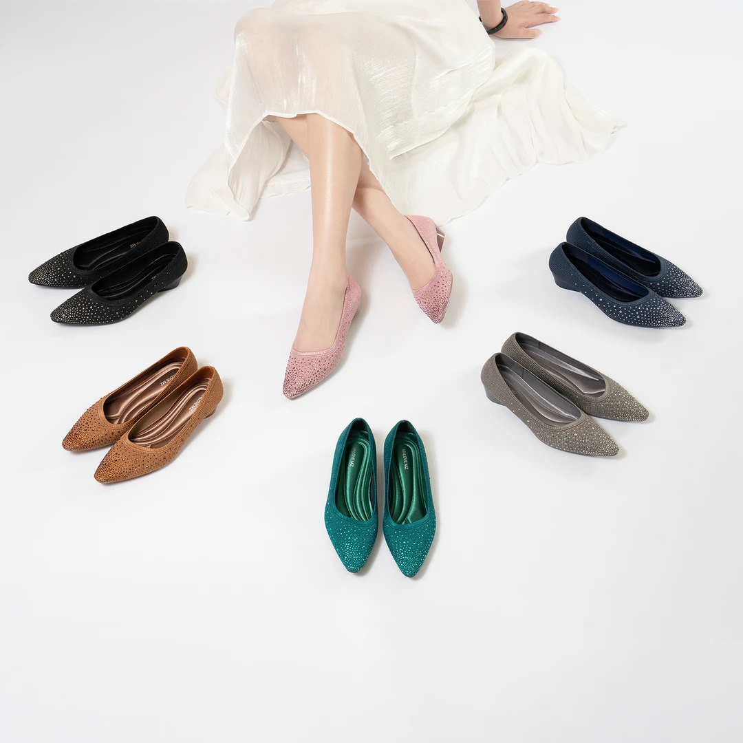 MALOVEMZ尖头亮钻浅口坡跟单鞋2025年夏季新款时尚透气女鞋