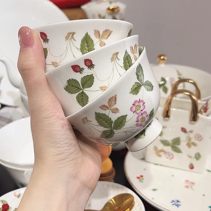 瓷片茶碗3个不金瓷片