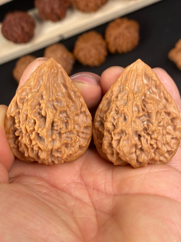 秦岭名核精品核桃：秦鸡连接图，以直播间拍到的实物为准