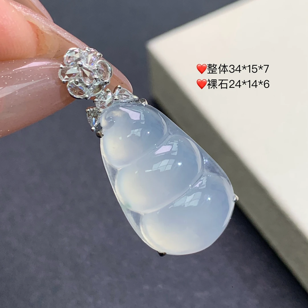 新品推荐·18K金高冰白冰豆子福豆翡翠玉石缅A吊坠冰透白月光