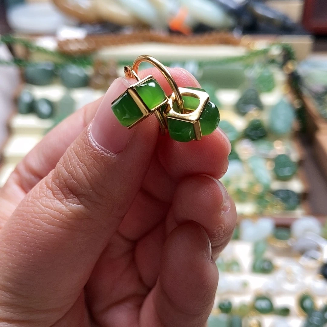 银S925镶嵌和田玉耳饰