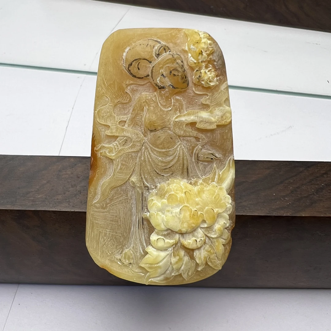 好玉易D4花神富贵长春定制蜜蜡吊坠挂件
