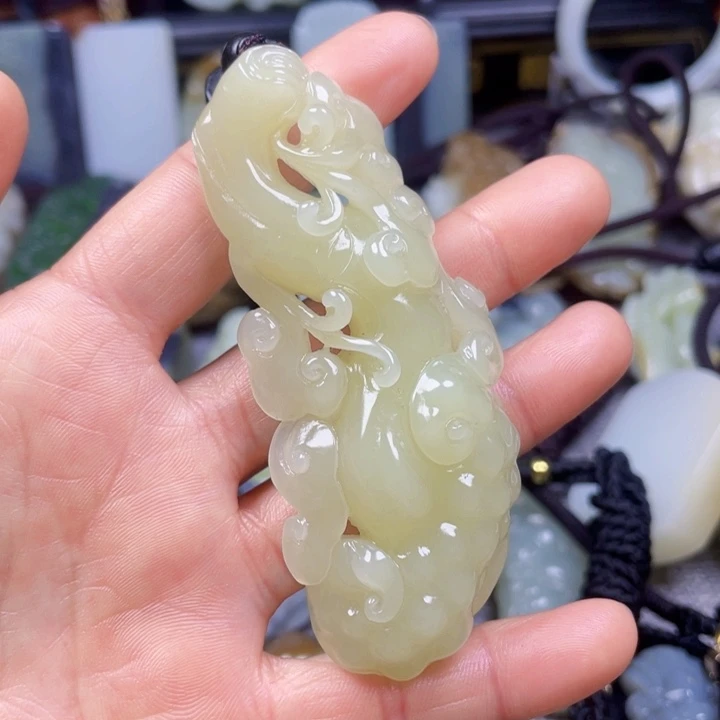 和田玉挂件未镶嵌