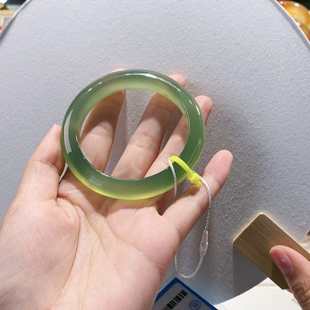 玛瑙/玉髓手镯未镶嵌56.4