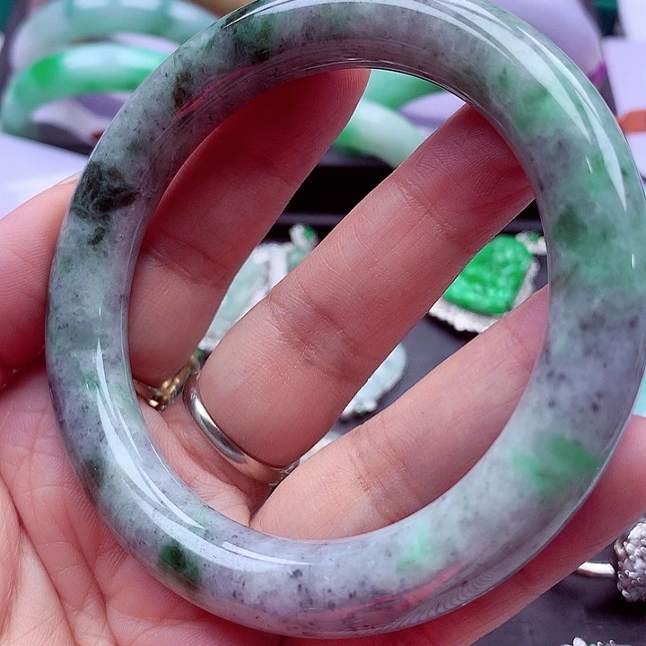 未镶嵌手镯翡翠翡翠