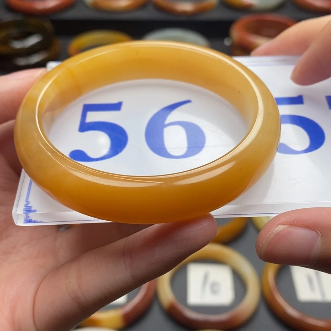 石英质玉（黄龙玉）手镯未镶嵌