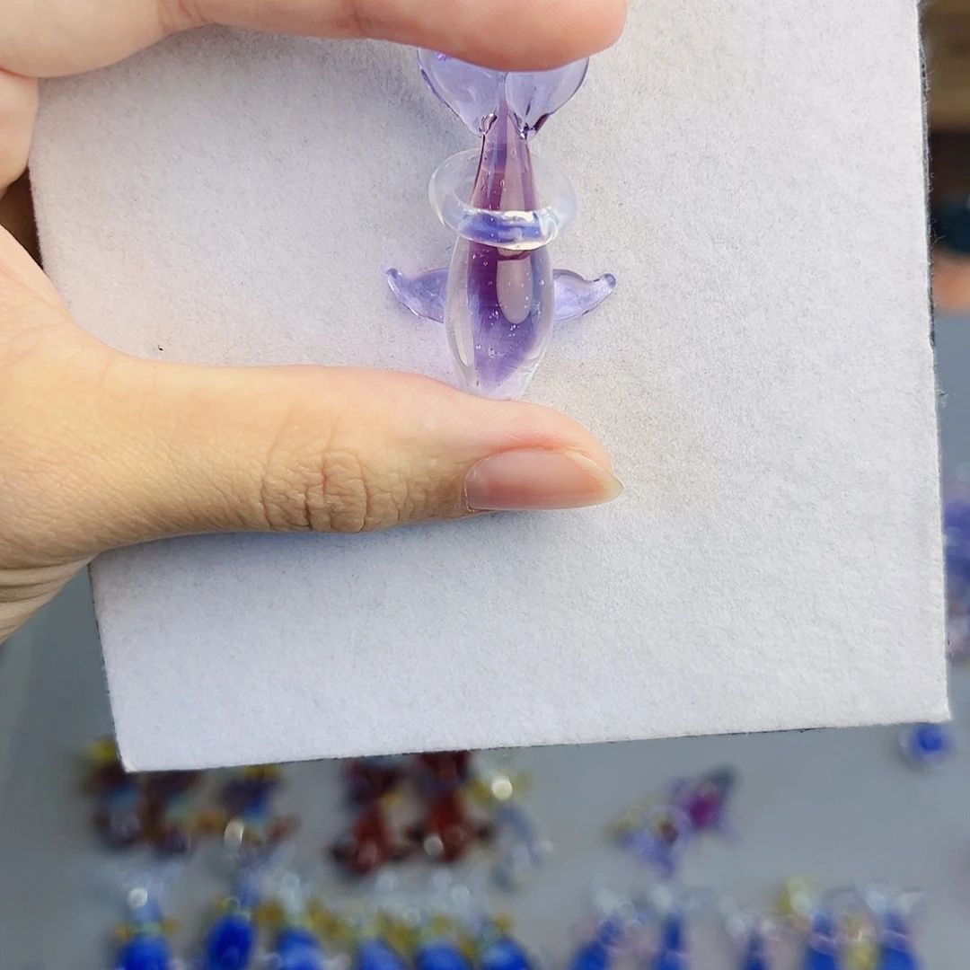 胡***道有机玻璃紫色鲸鱼