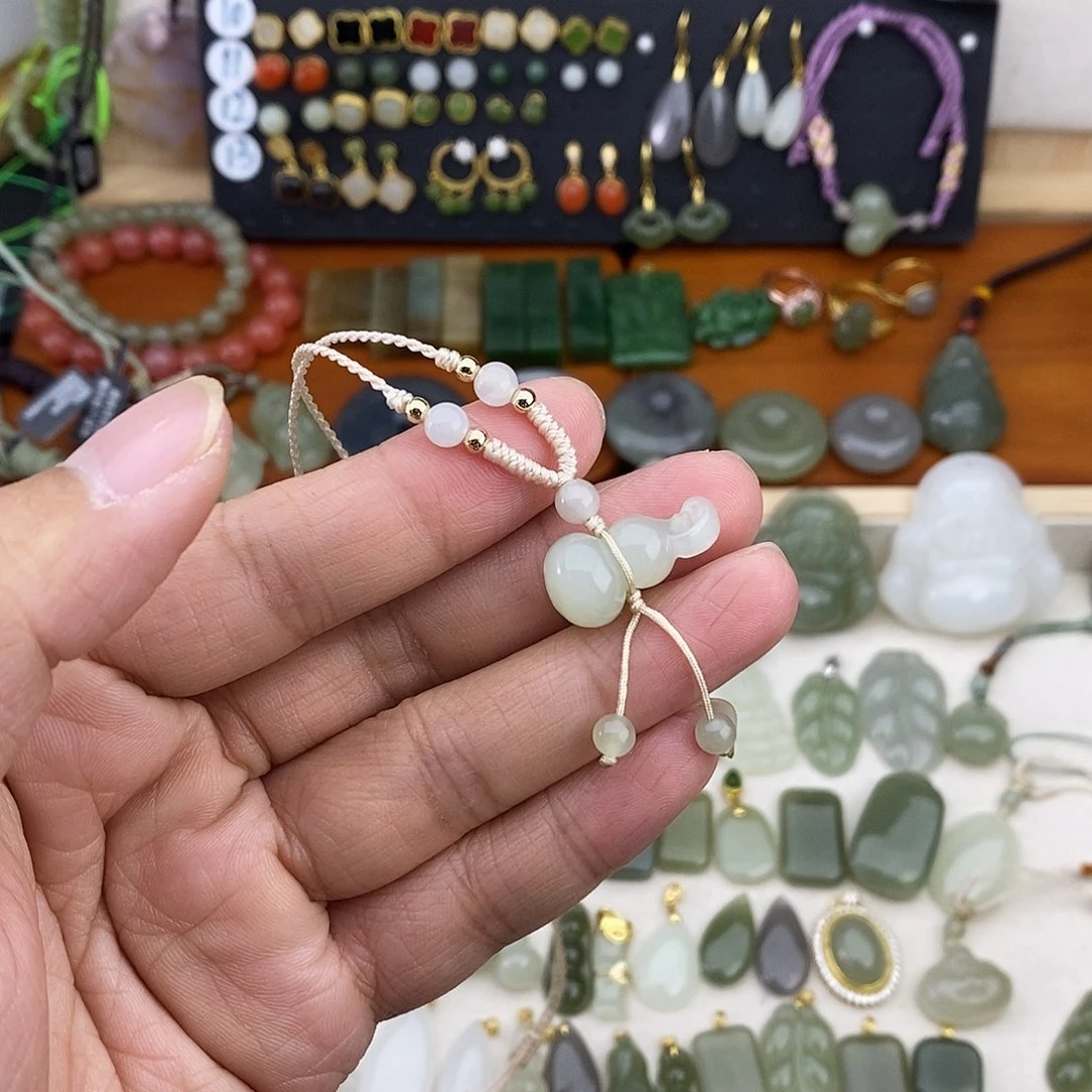 和田玉未镶嵌吊坠(不含链)