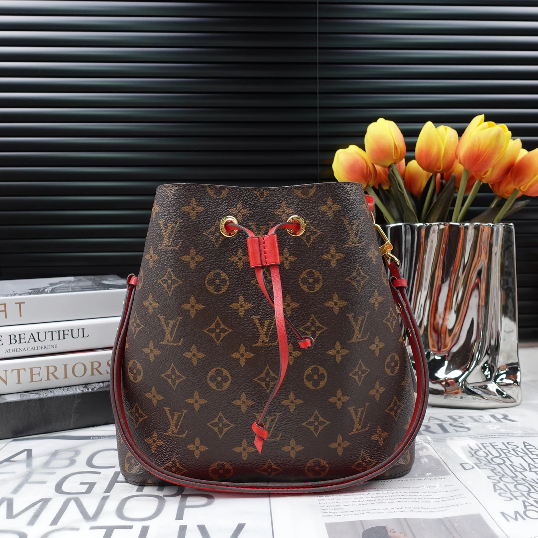 95新 LouisVuitton/路易威登 单肩包/t102276433