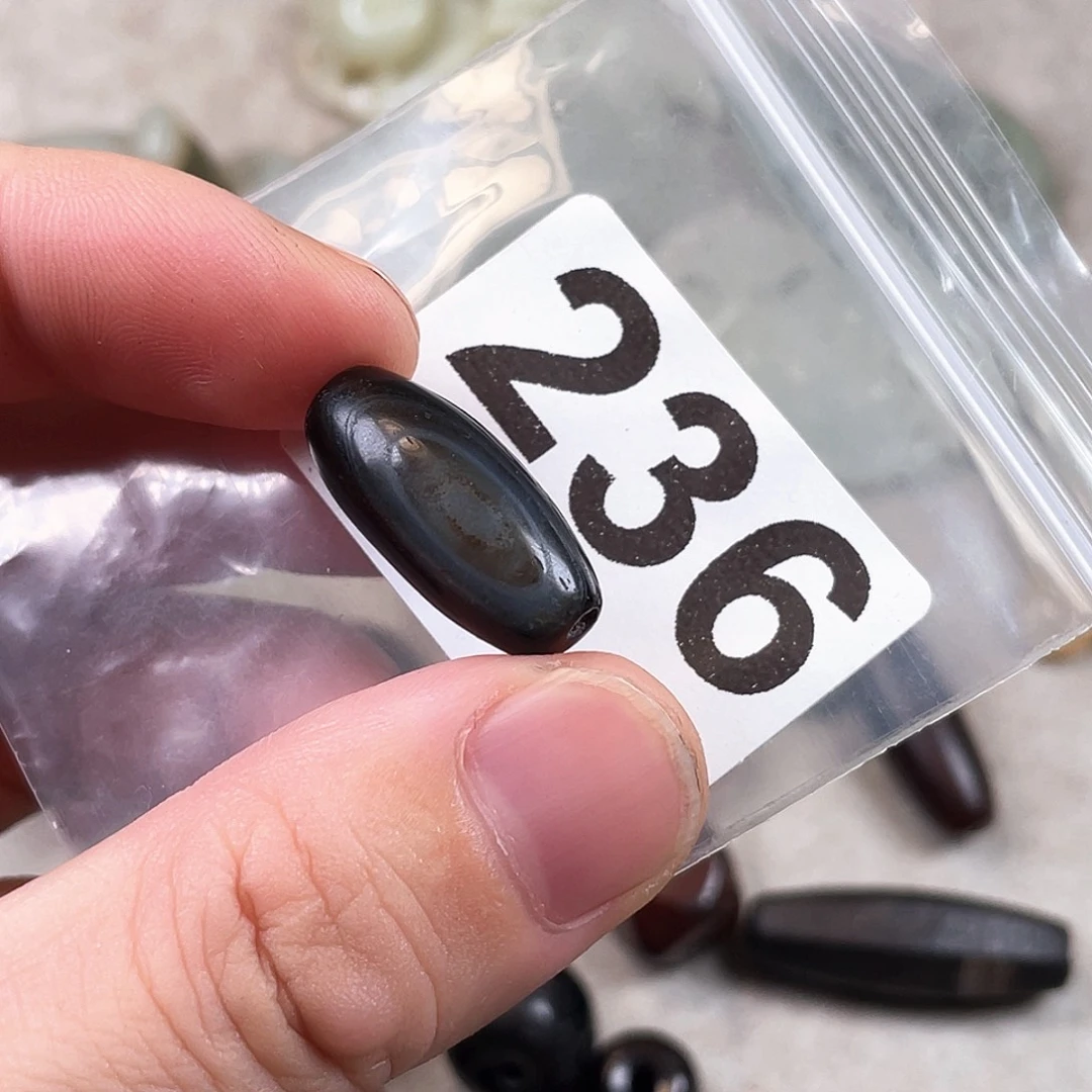 玛瑙/玉髓合金颈饰