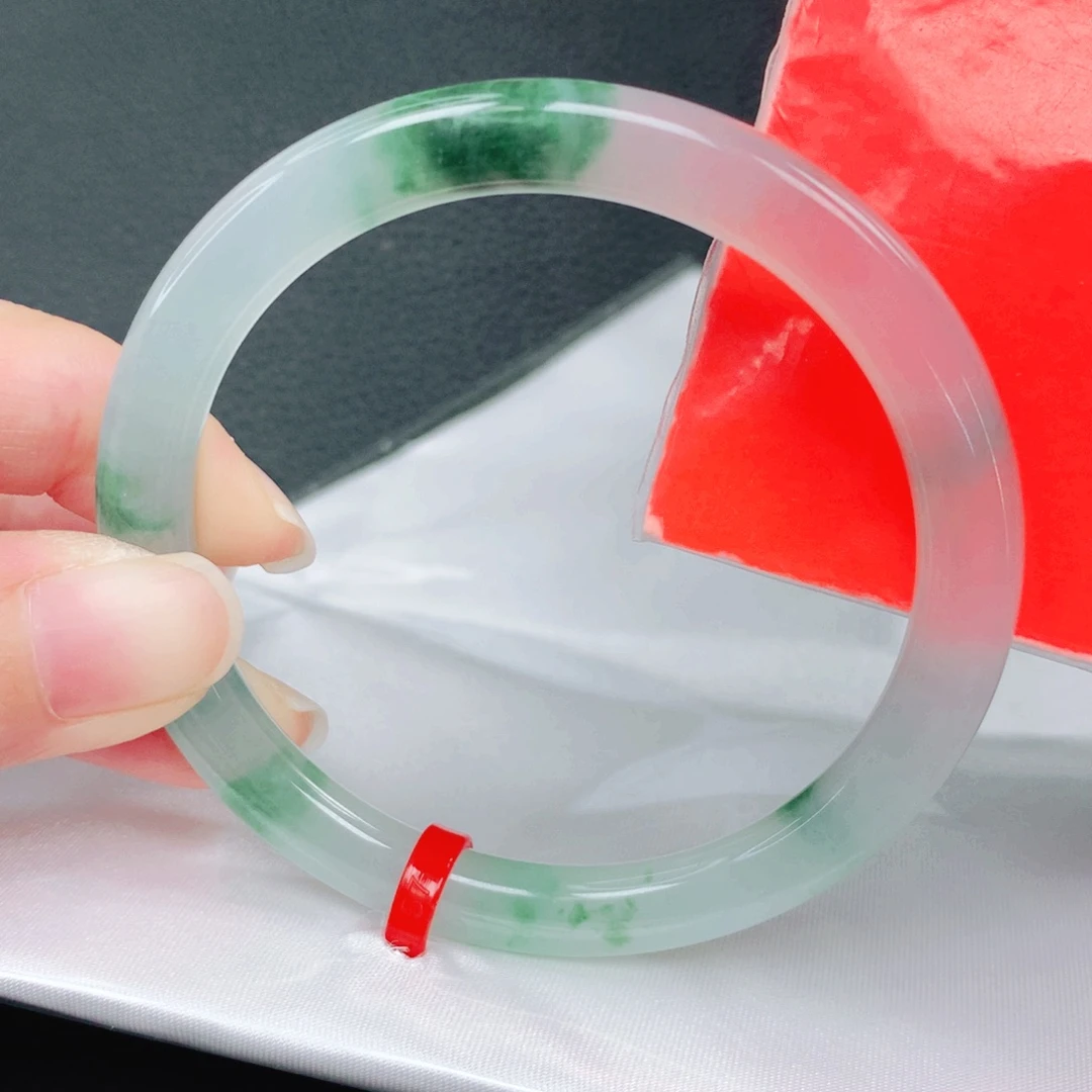 翡翠未镶嵌手镯55圈