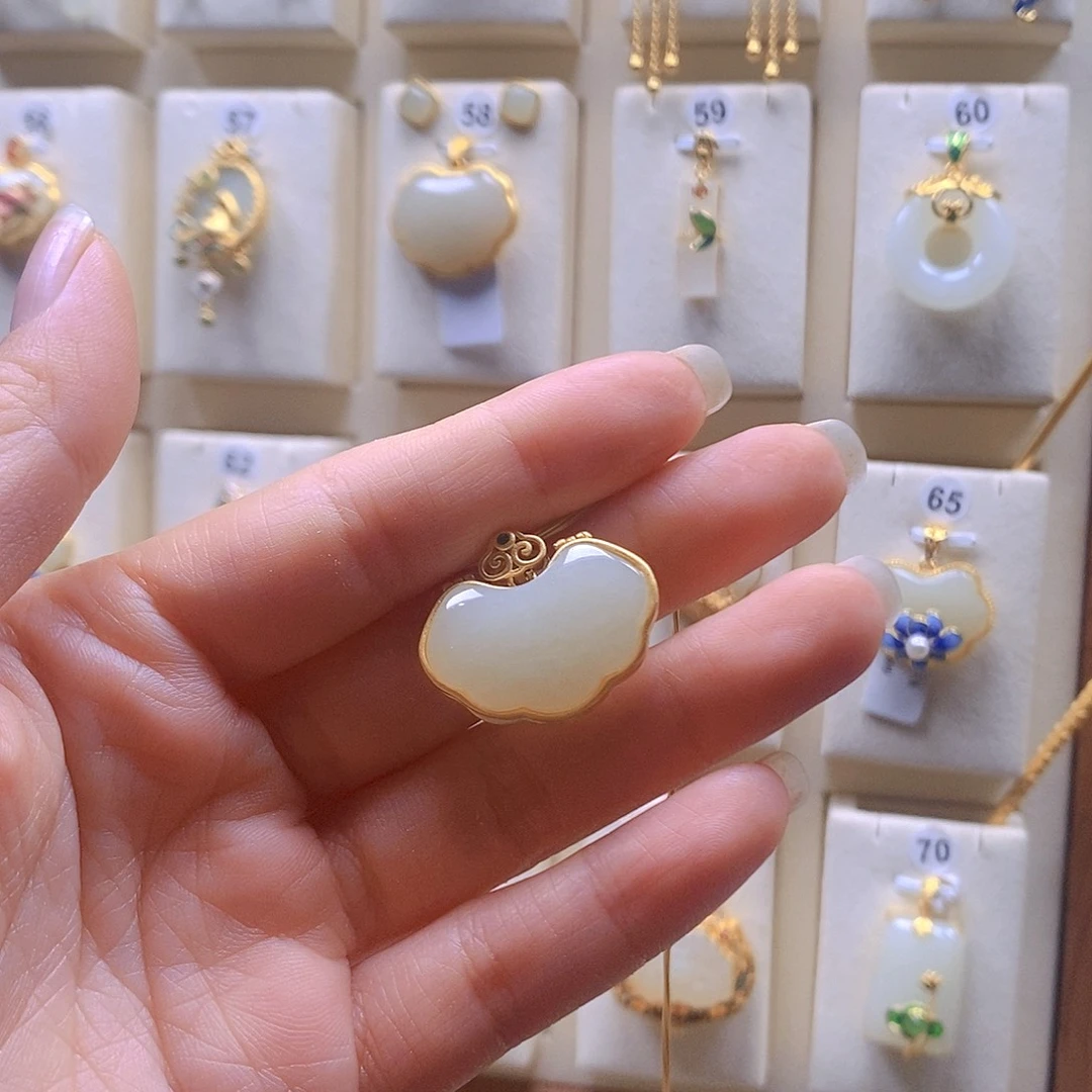 和田玉银S925镶嵌颈饰