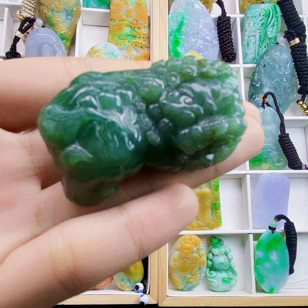 颈饰未镶嵌翡翠翡翠