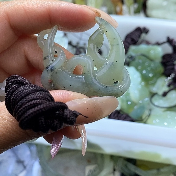 岫玉岫玉吊坠未镶嵌