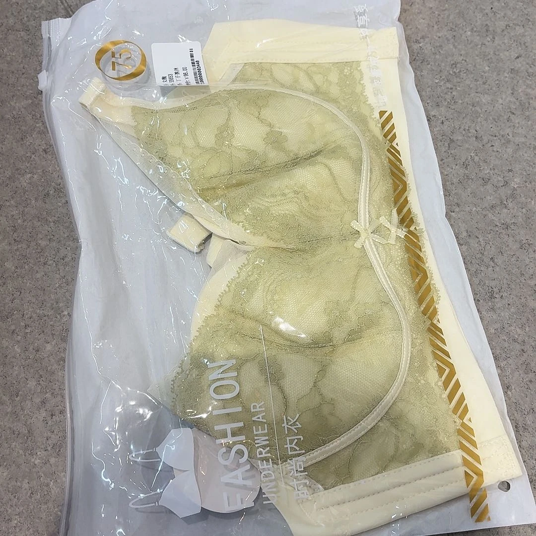 ****布艺非金属绿色内衣