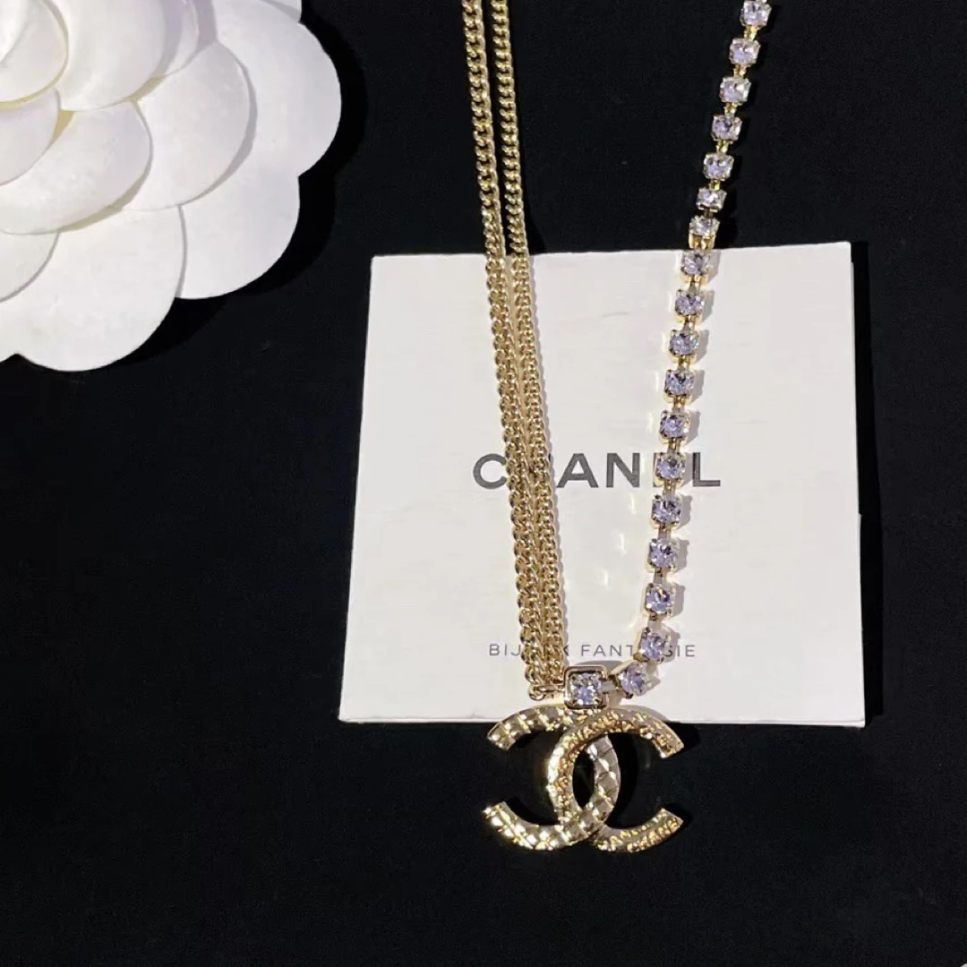 未使用 Chanel/香奈儿 字母菱格纹浮雕双层链条满钻项链 AA0447