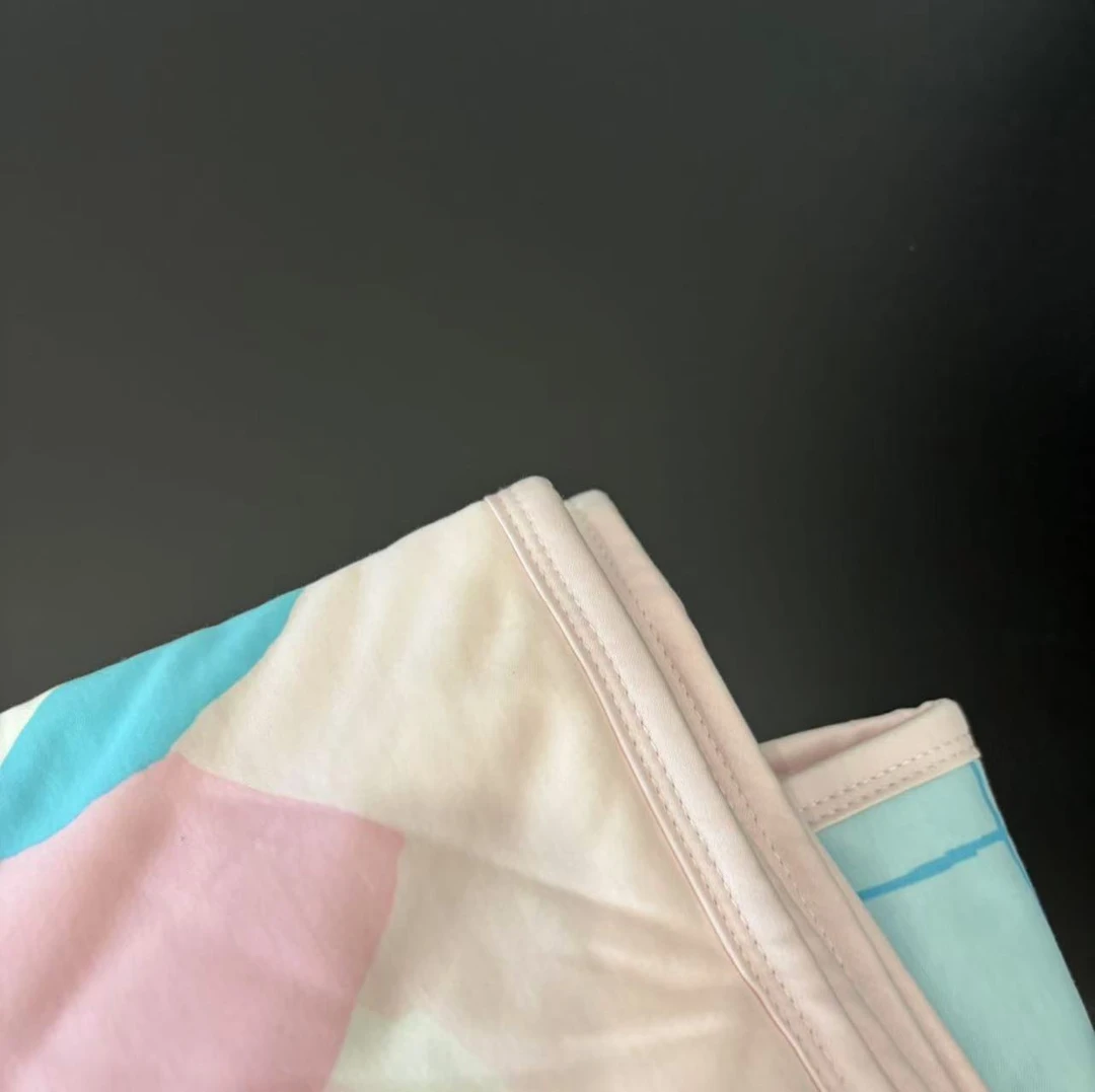 2-499-一款三色儿童卡通液氨夏凉被~围巾