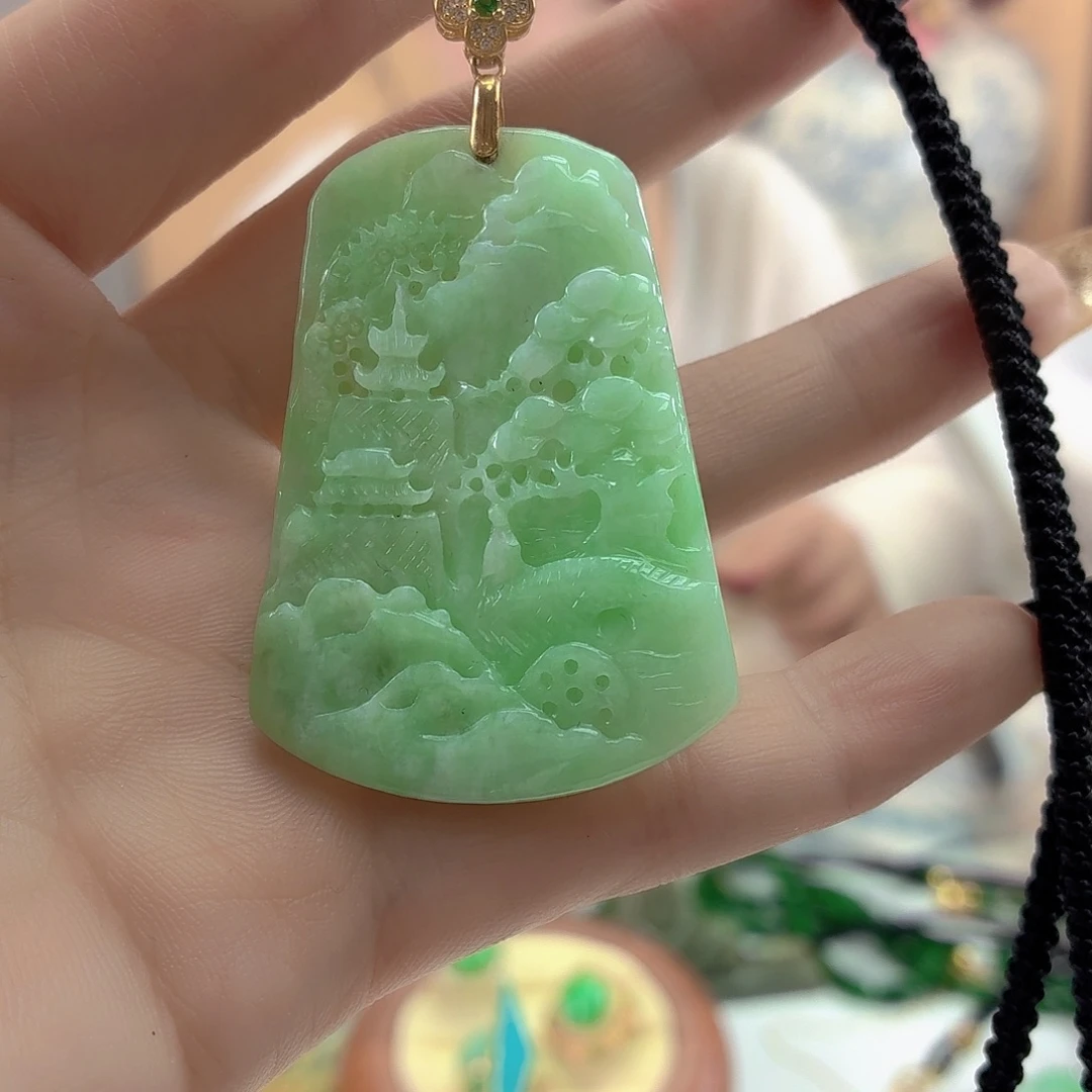 翡翠未镶嵌颈饰翡翠
