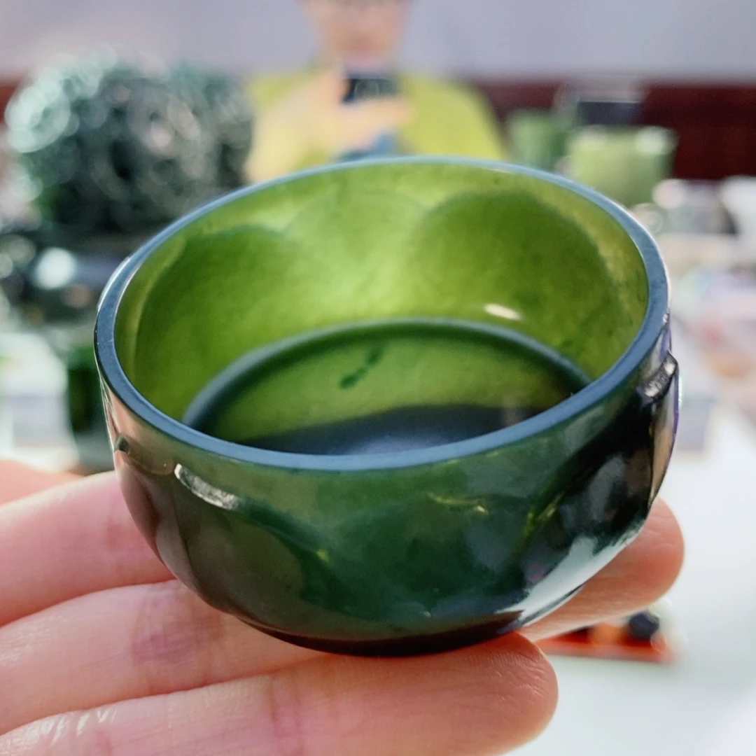 未镶嵌和田玉（青玉）摆件