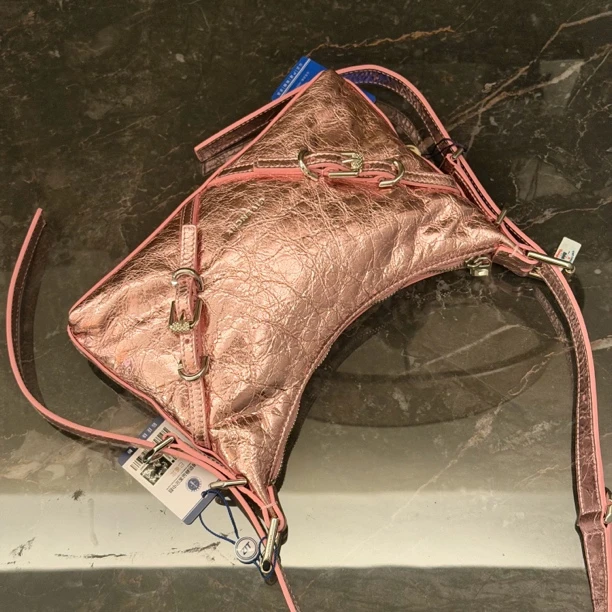 95新 Givenchy/纪梵希 只盒/新款mini voyou金属粉腋下包