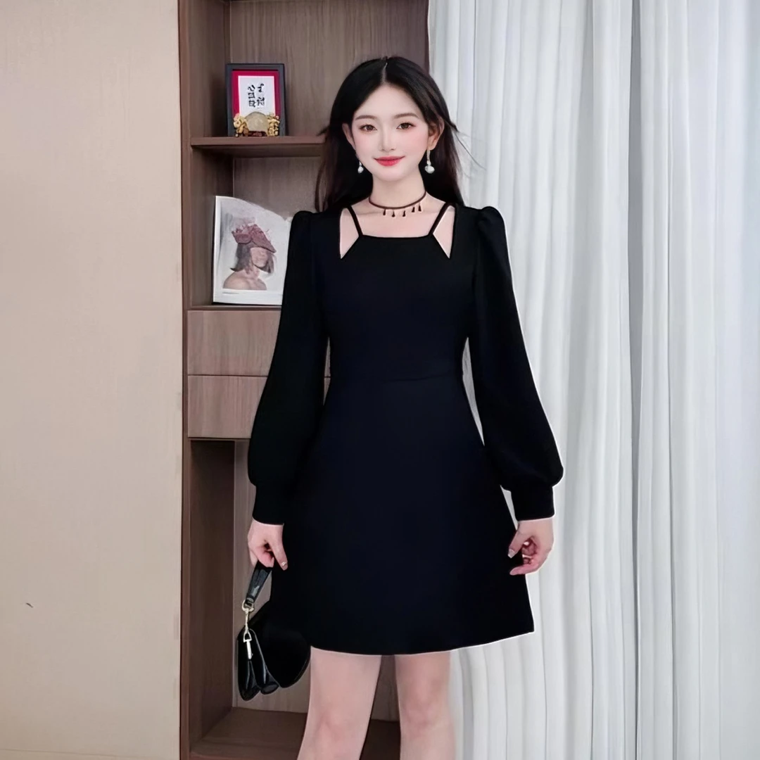 3734秋冬气质连衣裙设计感显瘦内搭打底裙洋气赫本风小黑裙大码