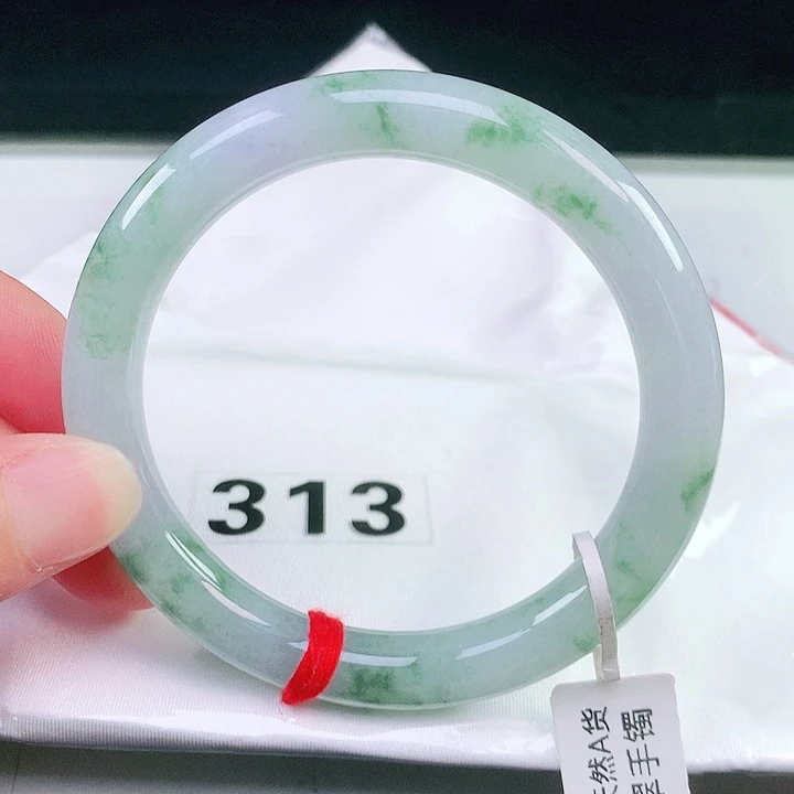 翡翠未镶嵌手镯（圆镯）313
