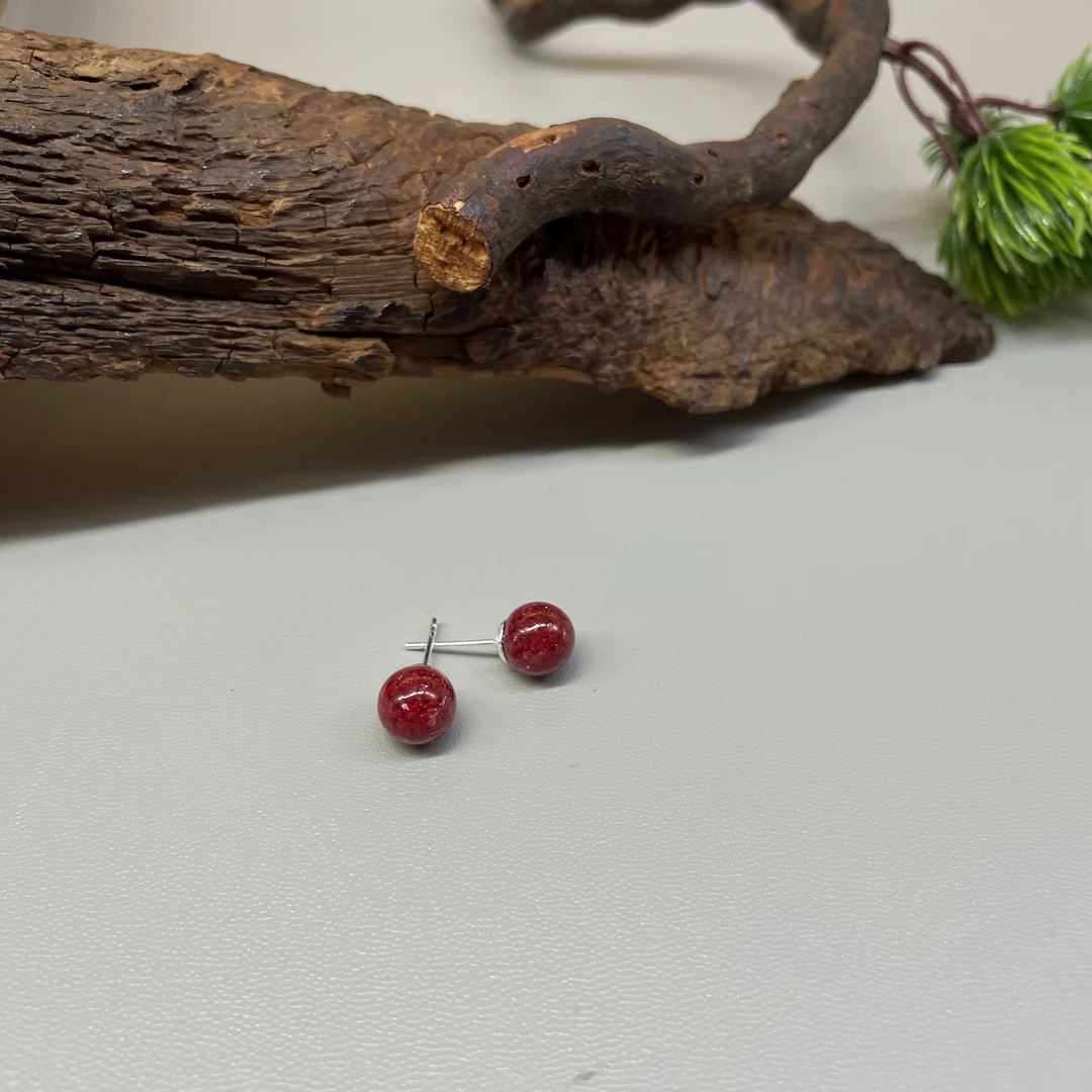含辰砂工艺品8MM朱砂单珠耳钉  925镶嵌 全透晶体砂