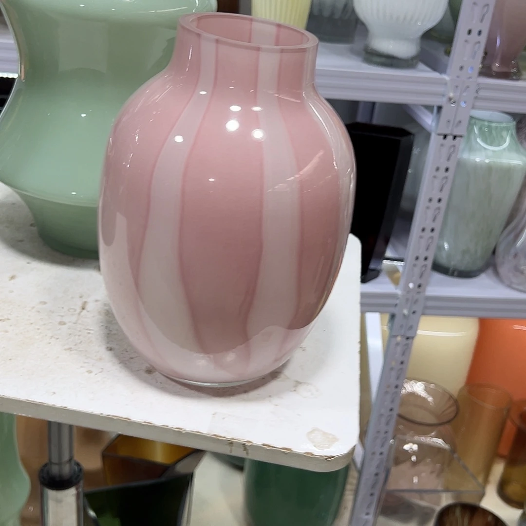 粉色微瑕花瓶222233