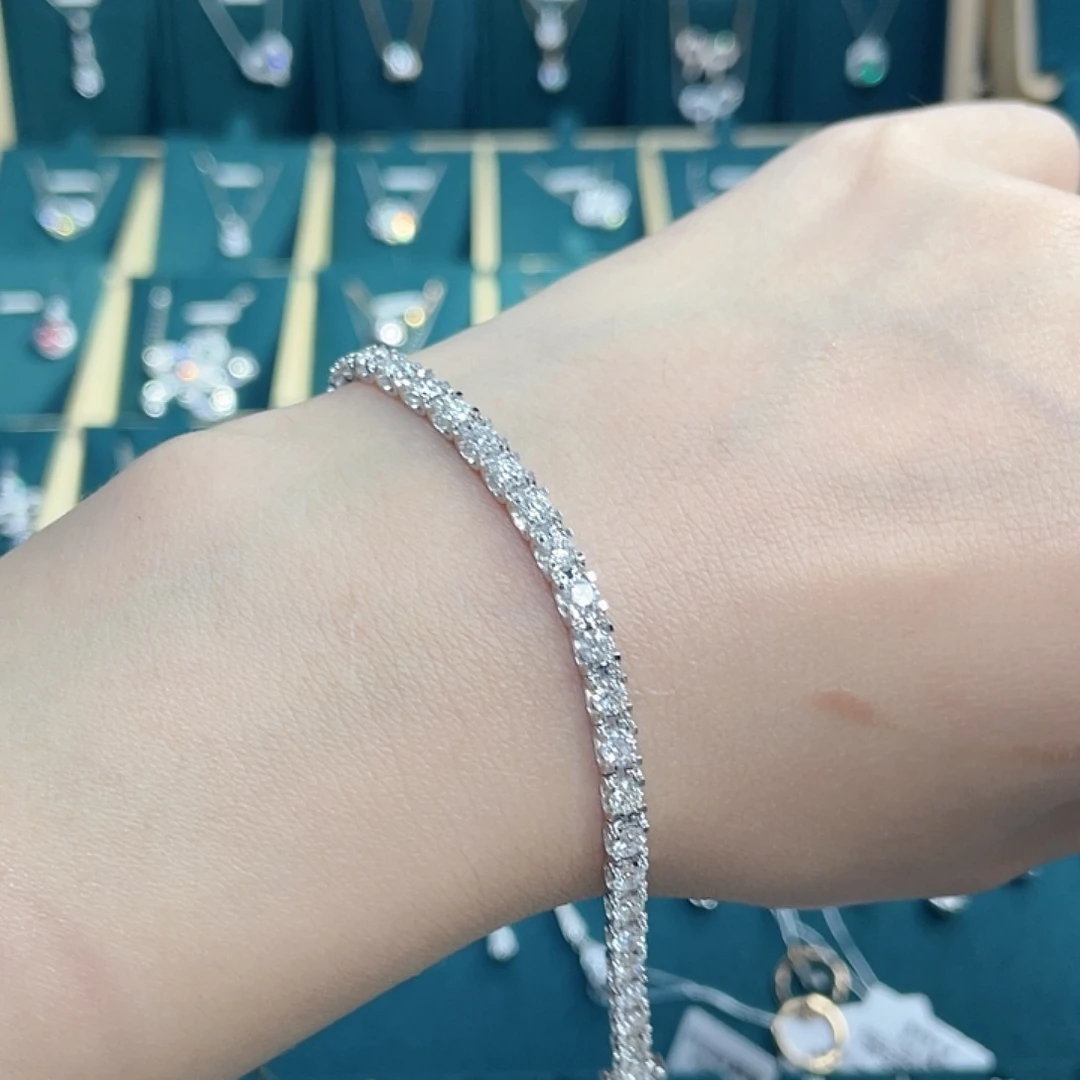 实验室培育钻石18K金镶嵌牛头满钻手链单颗10分16手围