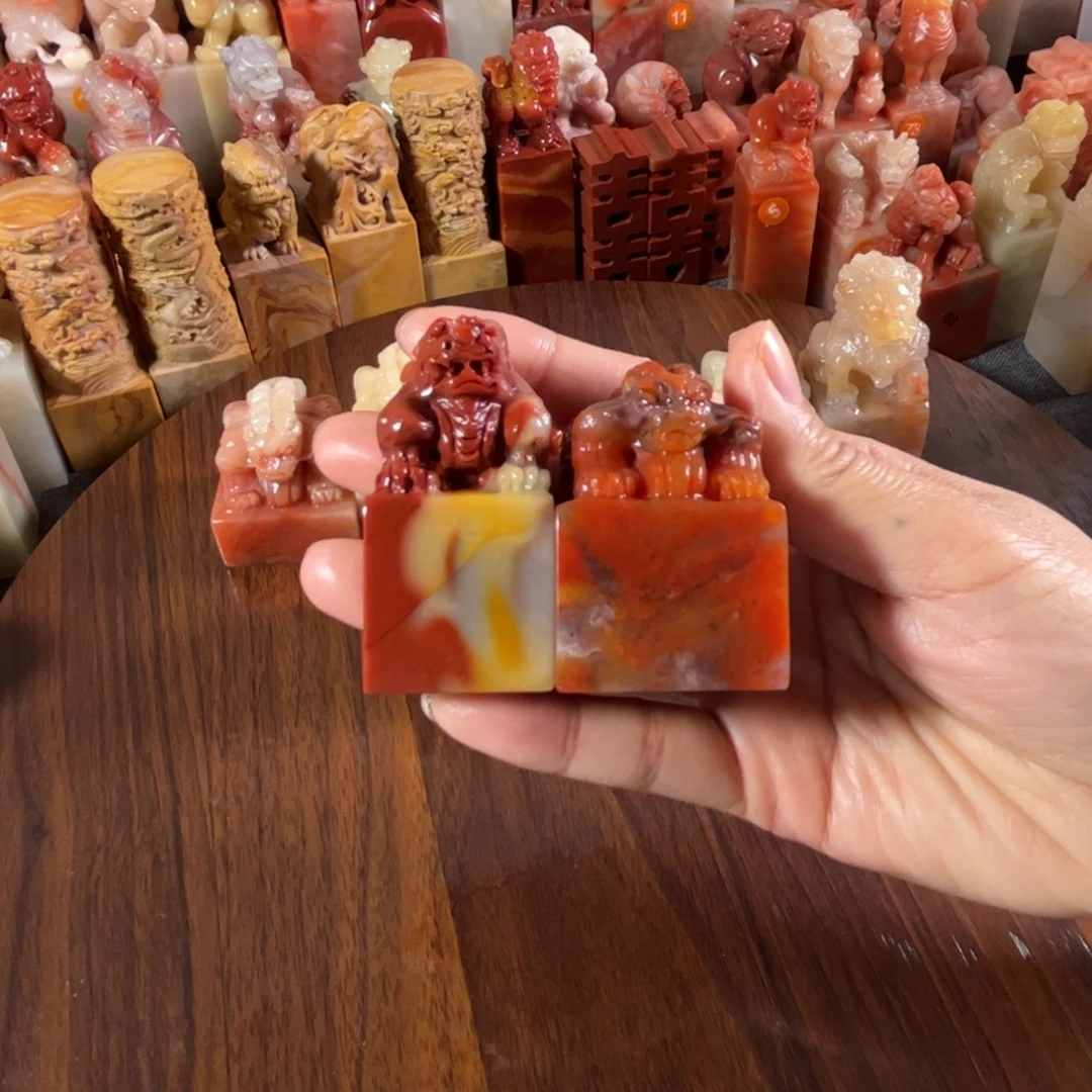 秦***梦印石老挝石两个印章