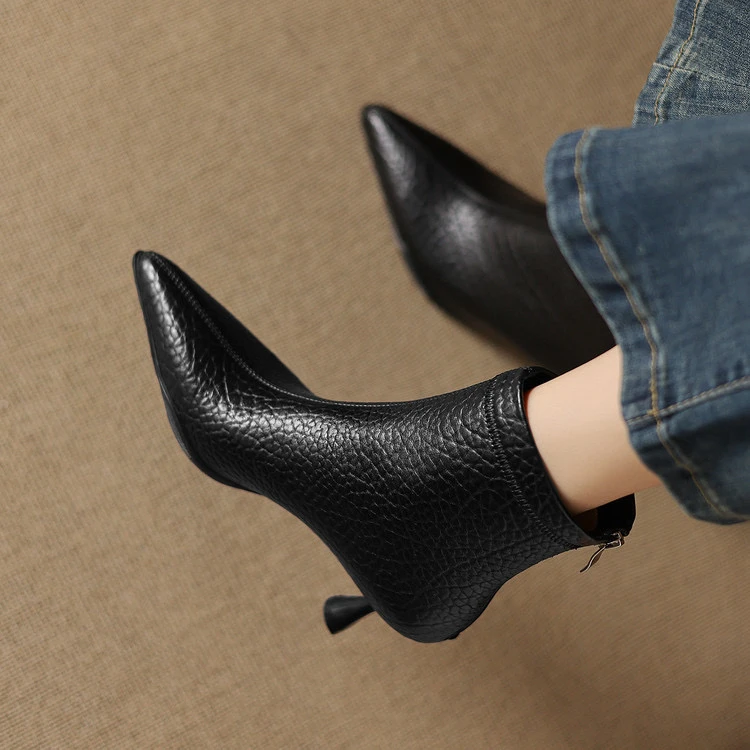 牛皮6.5cm～高跟尖头短靴时装靴时尚细很尖头显瘦气质女百搭时装靴