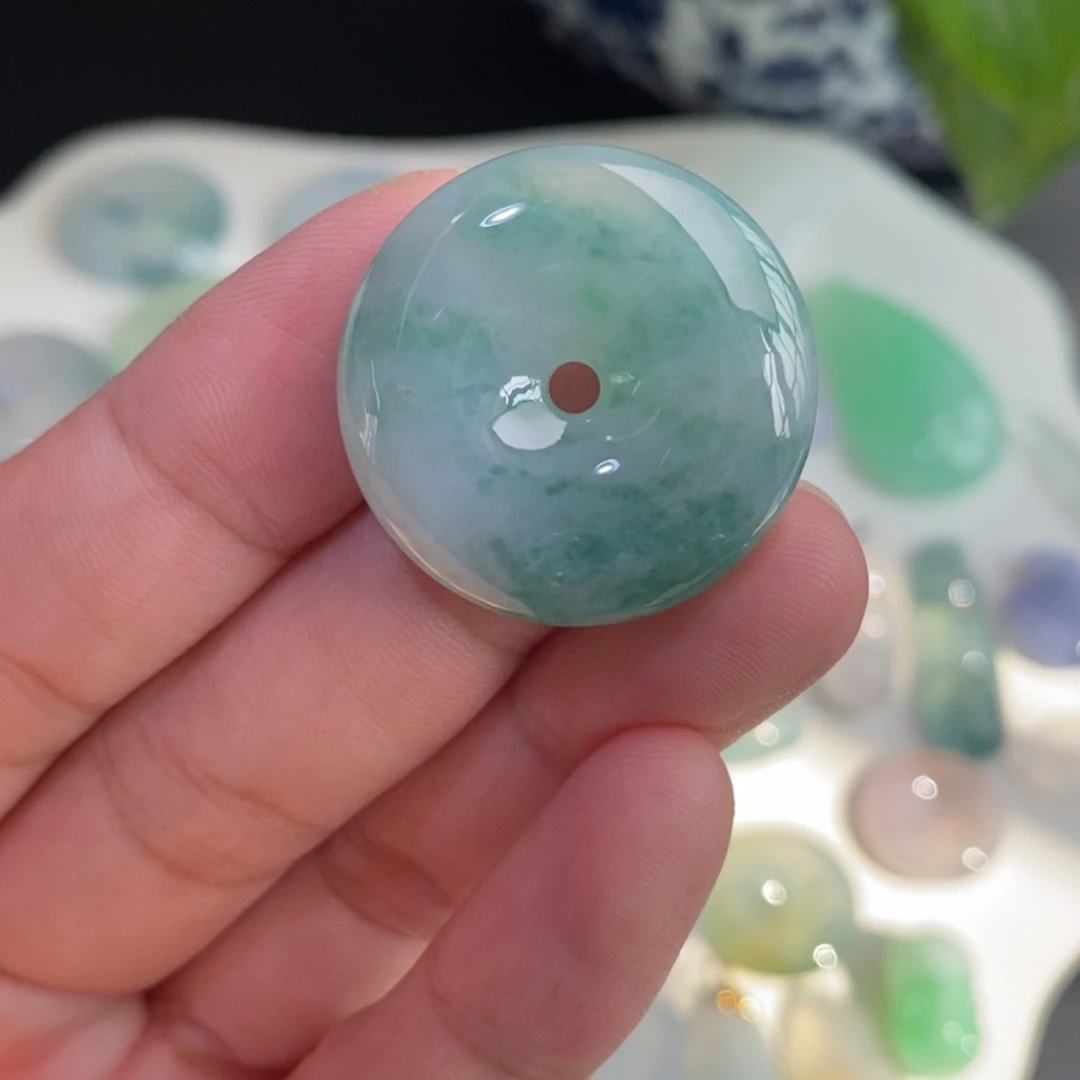 【闪购商品】翡翠未镶嵌颈饰26.5-6.9