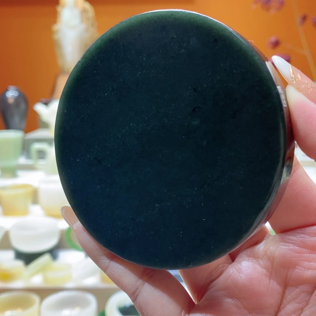未镶嵌和田玉摆件和田玉青玉大圆饼82.8mm