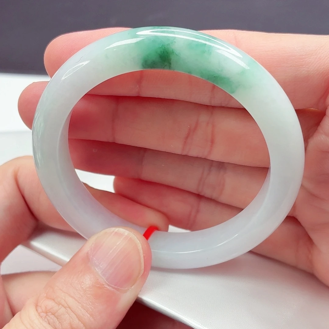 翡翠未镶嵌手镯53.5圈