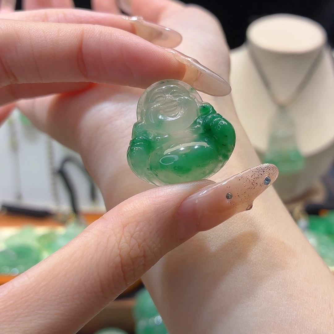 石英质玉未镶嵌颈饰