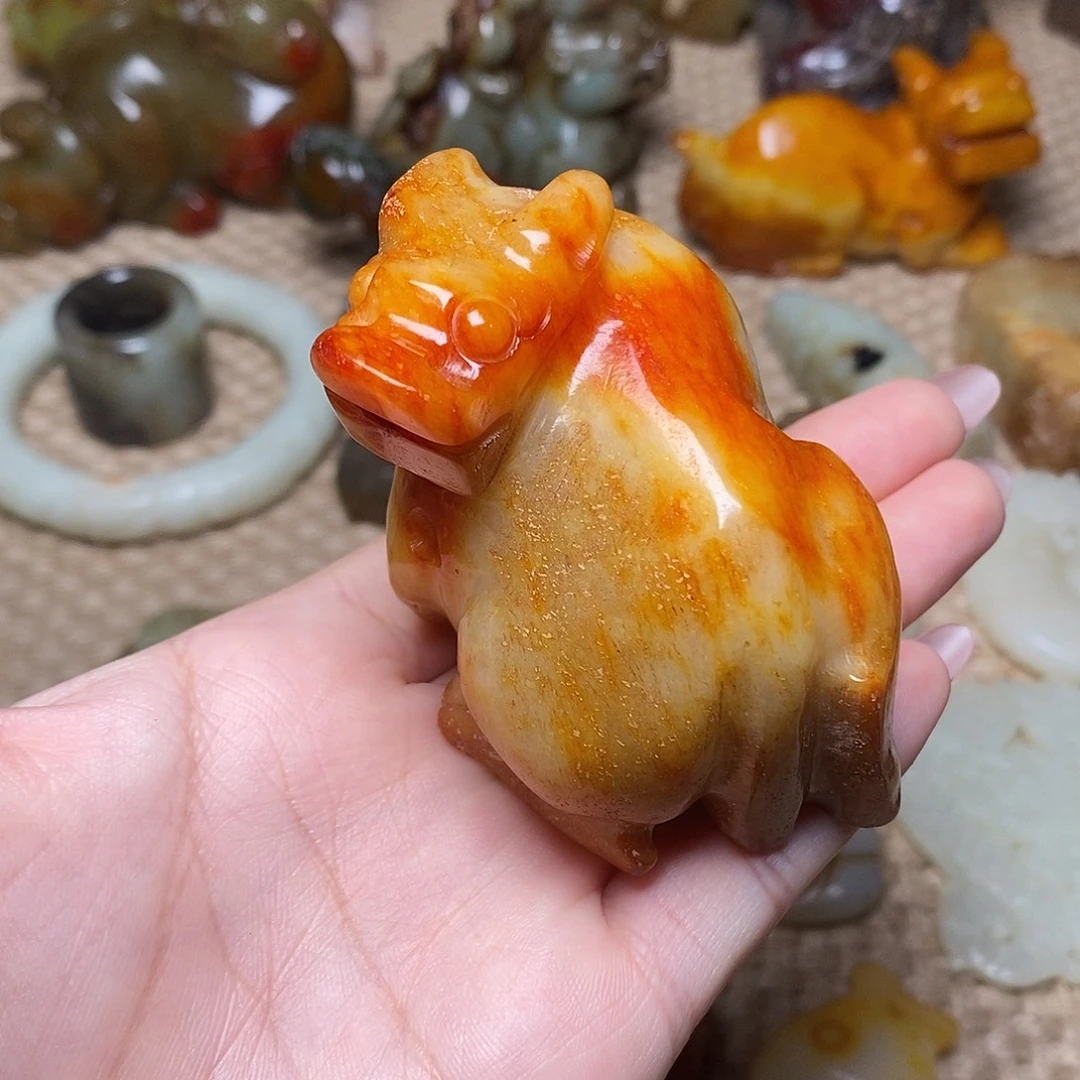 未镶嵌蛇纹石玉颈饰