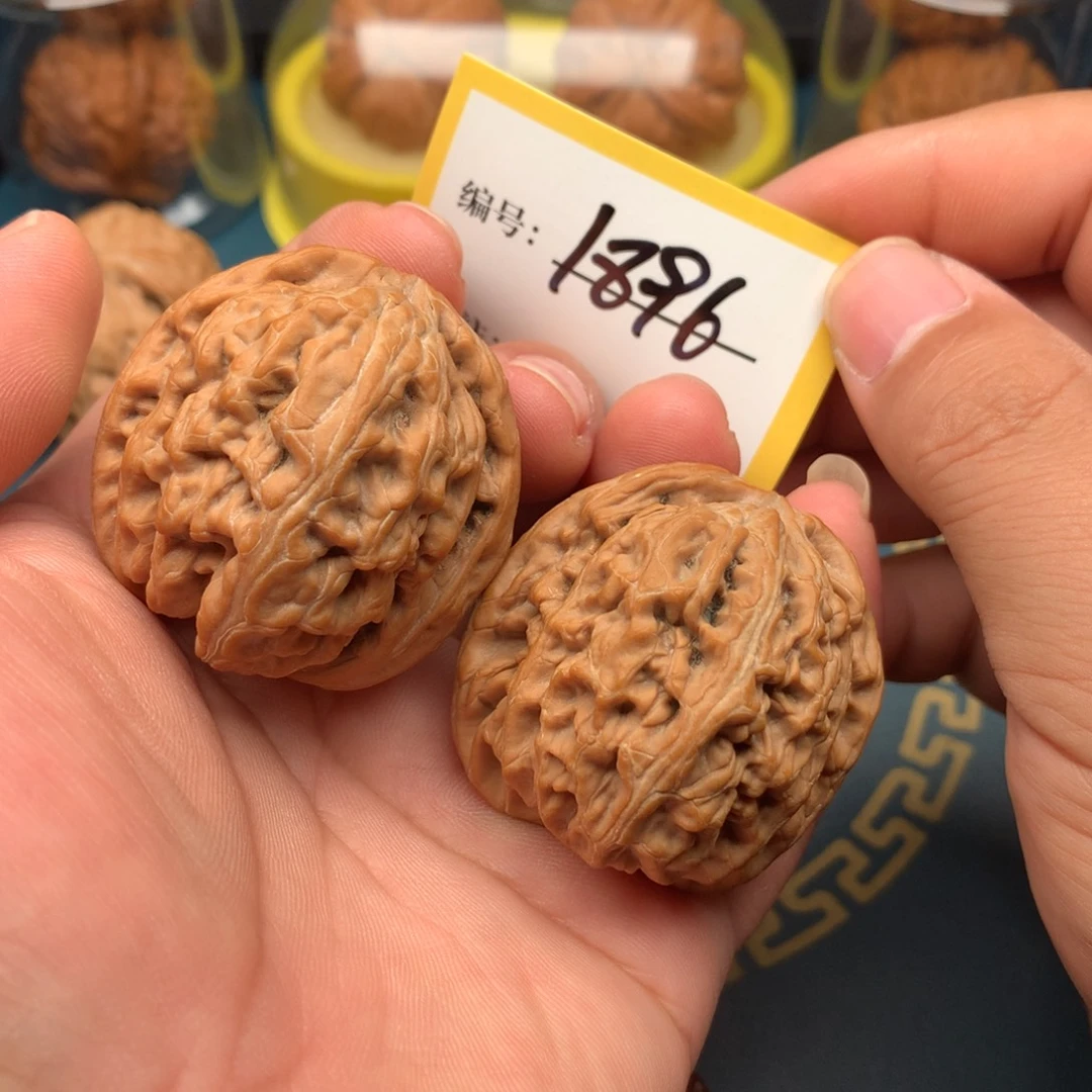 把件文玩核桃45全品红锦鲤1896