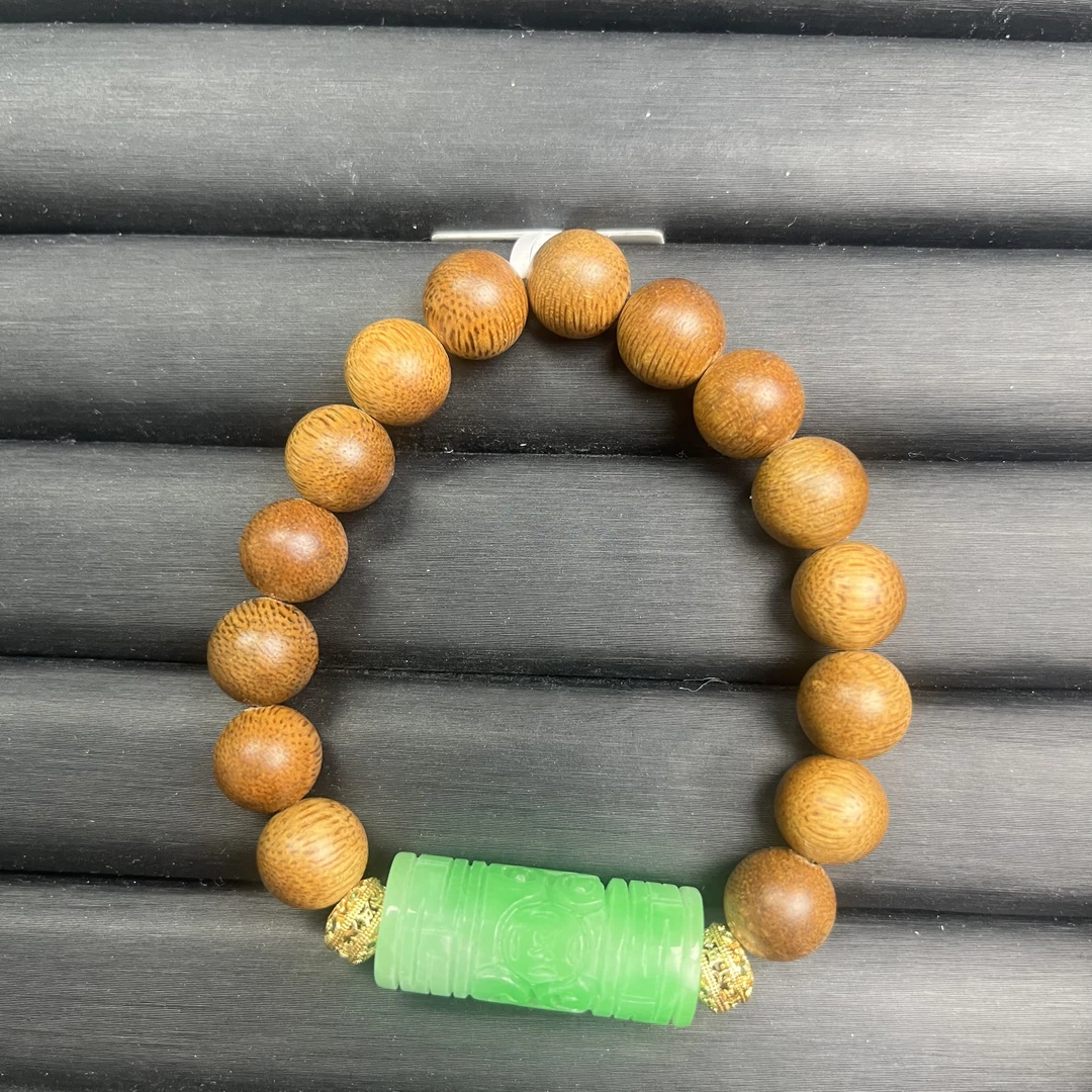 绿翠色圆珠玉石手串