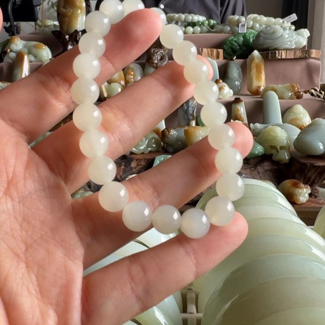 和田玉（糖玉）未镶嵌颈饰