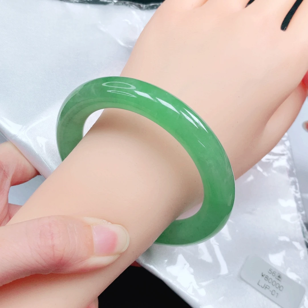 翡翠未镶嵌手镯56圈