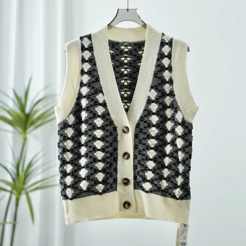 【诗M】O-495-1   春秋立体工艺毛织马甲花色2559391