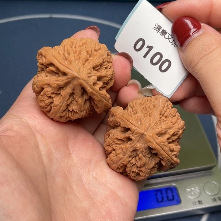 文玩核桃把件粗筋44