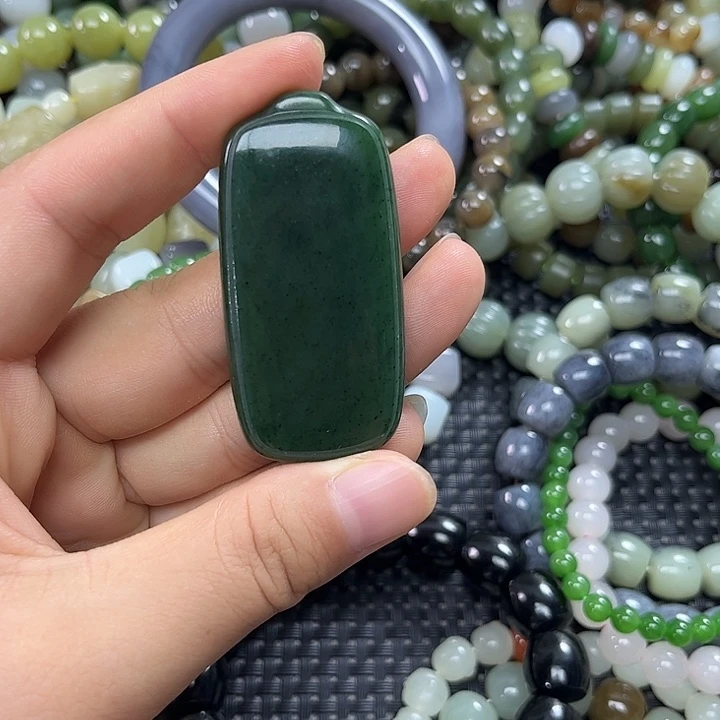 *****未镶嵌手链和田玉