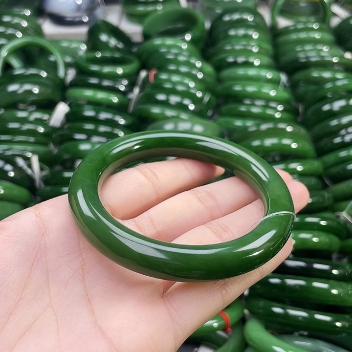 未镶嵌手镯和田玉（碧玉）