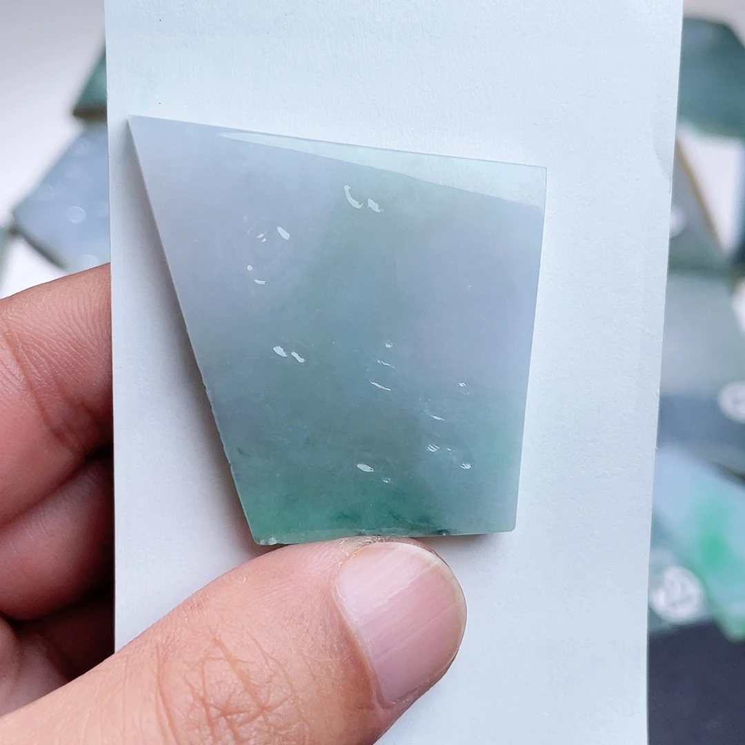 定制翡翠未镶嵌翡翠挂件